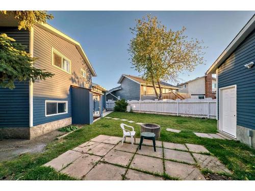 11 Templeson Way Ne, Calgary, AB - Outdoor