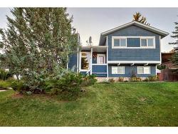 11 Templeson Way NE Calgary, AB T1Y 5P5