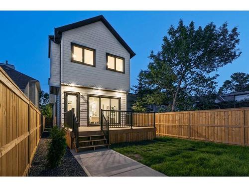 427 15 Avenue Ne, Calgary, AB - Outdoor With Deck Patio Veranda