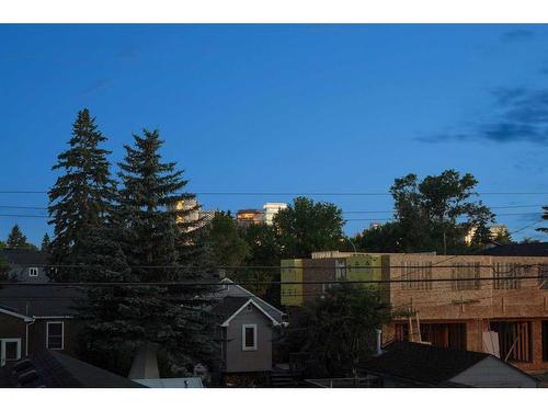 427 15 Avenue Ne, Calgary, AB - Outdoor