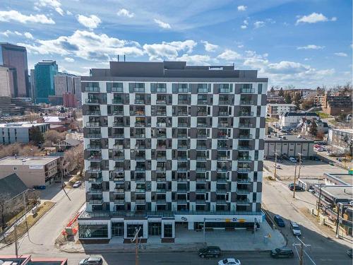 302-123 4 Street Ne, Calgary, AB - Outdoor