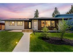 140 Lake Wapta Rise SE Calgary, AB T2J 2M9