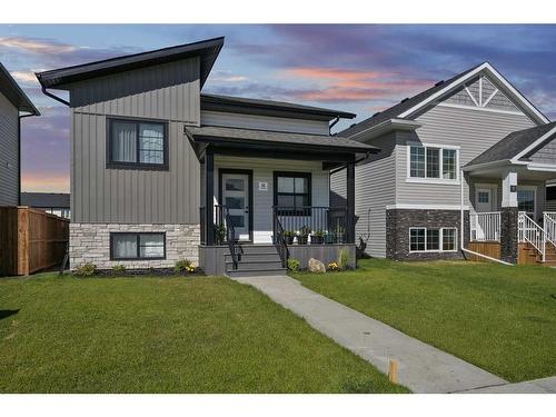 11 Ian Way, Sylvan Lake, AB - Outdoor With Facade