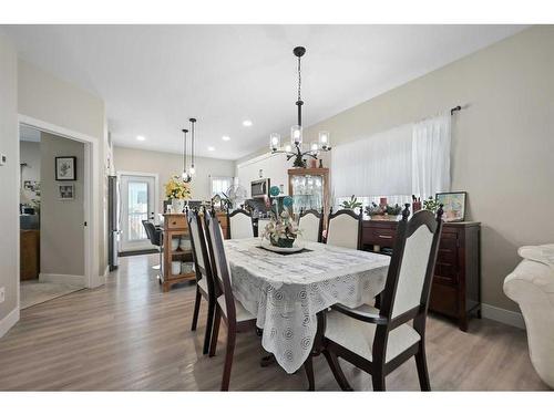 11 Ian Way, Sylvan Lake, AB - Indoor Photo Showing Dining Room