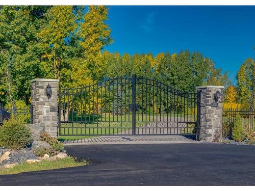 242245 Chinook Arch Lane, Rural Rocky View County, AB - Outdoor