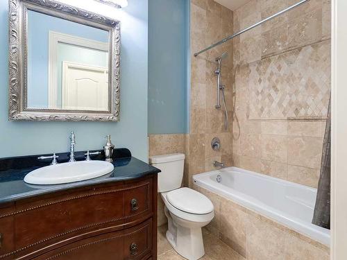 242245 Chinook Arch Lane, Rural Rocky View County, AB - Indoor Photo Showing Bathroom