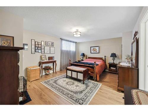 428 Cranford Mews Se, Calgary, AB - Indoor Photo Showing Bedroom