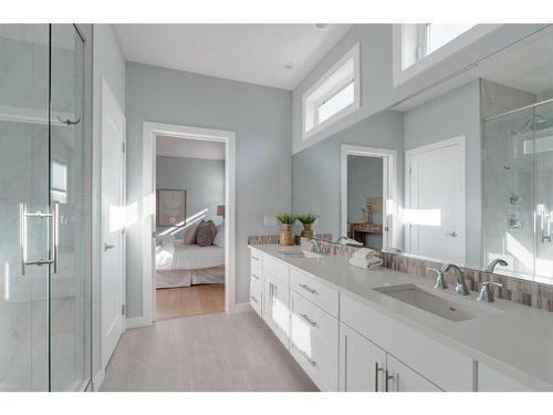 32 Walden Place Se, Calgary, AB - Indoor Photo Showing Bathroom