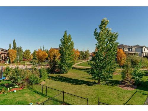 32 Walden Place Se, Calgary, AB - Outdoor