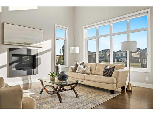 311 Silverado Crest Landing Sw, Calgary, AB - Indoor Photo Showing Living Room