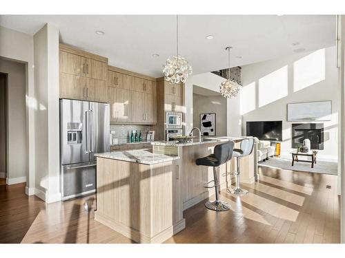 311 Silverado Crest Landing Sw, Calgary, AB - Indoor Photo Showing Kitchen With Upgraded Kitchen