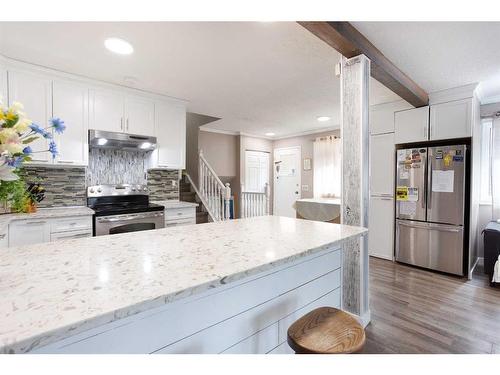 72 Tararidge Close Ne, Calgary, AB - Indoor Photo Showing Kitchen