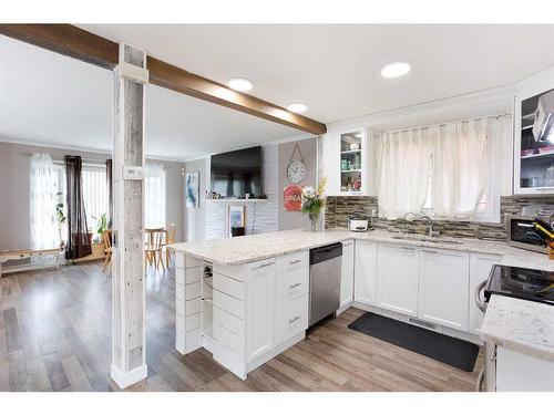 72 Tararidge Close Ne, Calgary, AB - Indoor Photo Showing Kitchen