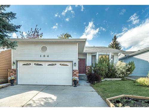 104 Millbank Close Sw, Calgary, AB - Outdoor