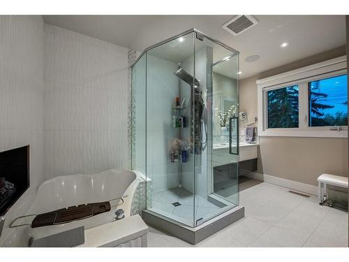 111 Lake Bonavista Drive Se, Calgary, AB - Indoor Photo Showing Bathroom