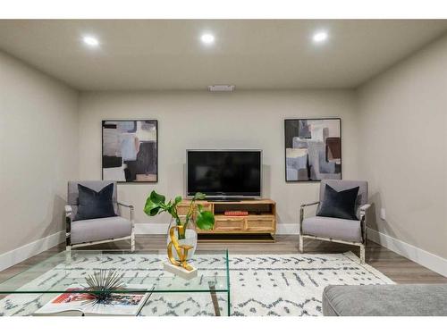 111 Lake Bonavista Drive Se, Calgary, AB - Indoor Photo Showing Living Room