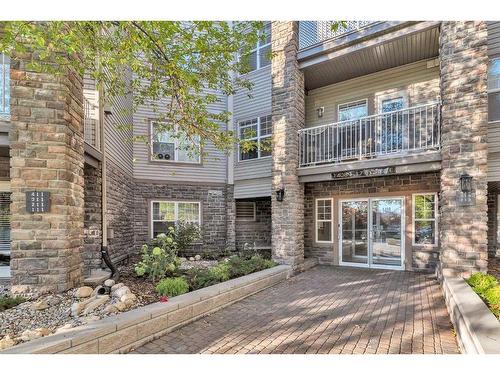 208-1408 17 Street Se, Calgary, AB - Outdoor With Balcony