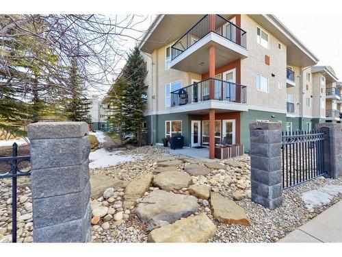 131-69 Springborough Court Sw, Calgary, AB - Outdoor