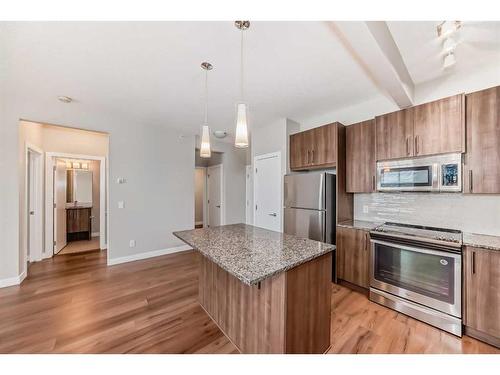 208-20 Sage Hill Terrace Nw, Calgary, AB - Indoor Photo Showing Kitchen