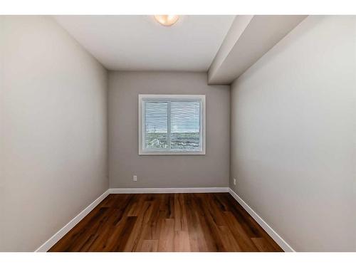 208-20 Sage Hill Terrace Nw, Calgary, AB - Indoor Photo Showing Other Room