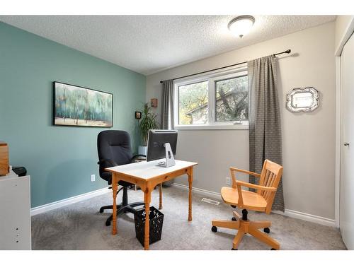 6724 Ranchview Drive Nw, Calgary, AB - Indoor Photo Showing Office