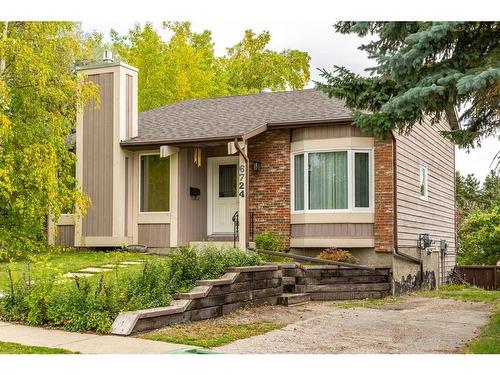 6724 Ranchview Drive Nw, Calgary, AB - Outdoor