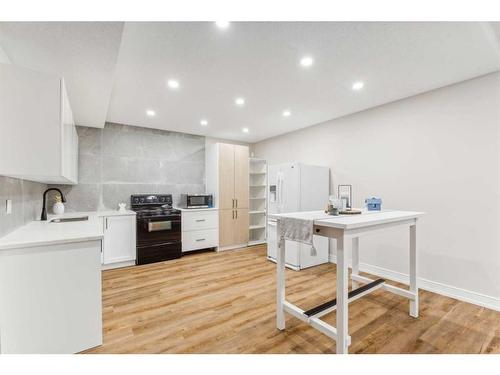 359 Mountain Park Drive Se, Calgary, AB - Indoor