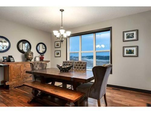 263 Sunset View, Cochrane, AB - Indoor Photo Showing Dining Room