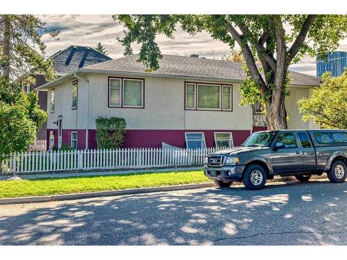 721 4 Avenue Ne, Calgary, AB - Outdoor