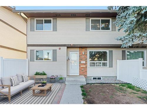 26-740 Bracewood Drive Sw, Calgary, AB - Outdoor