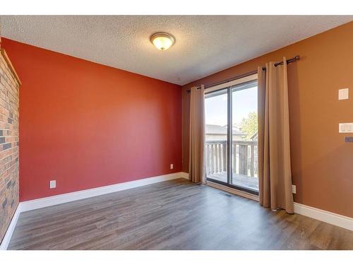 5032 Whitestone Road Ne, Calgary, AB - Indoor Photo Showing Other Room