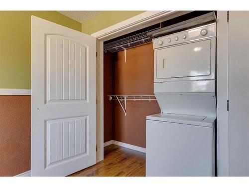 5032 Whitestone Road Ne, Calgary, AB - Indoor Photo Showing Laundry Room