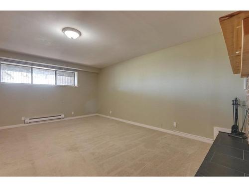 5032 Whitestone Road Ne, Calgary, AB - Indoor Photo Showing Other Room