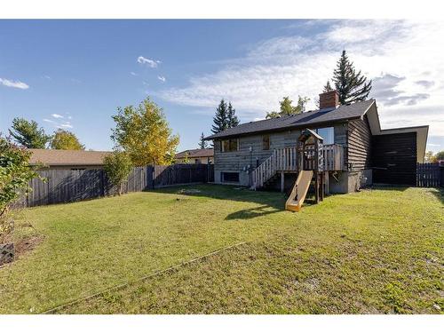 5032 Whitestone Road Ne, Calgary, AB - Outdoor