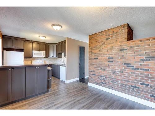 5032 Whitestone Road Ne, Calgary, AB - Indoor Photo Showing Kitchen