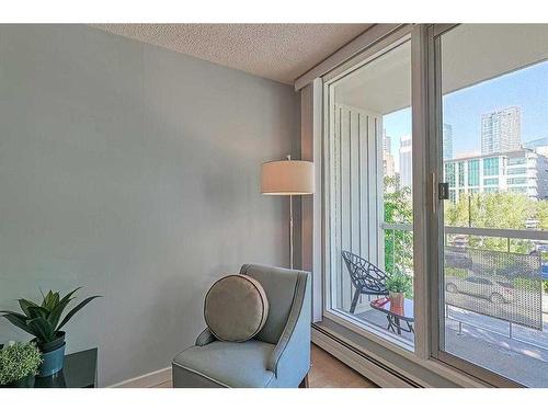 303-525 13 Avenue Sw, Calgary, AB - Indoor