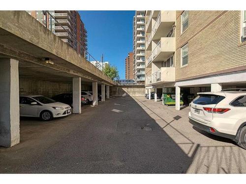 303-525 13 Avenue Sw, Calgary, AB - Outdoor