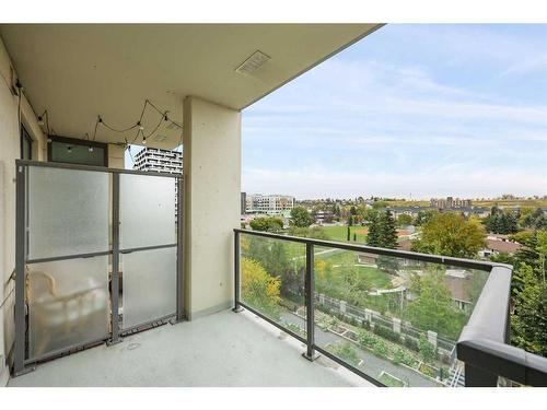 619-38 9 Street Ne, Calgary, AB - Outdoor With View With Exterior