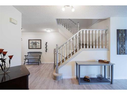 7 Richelieu Court Sw, Calgary, AB - Indoor Photo Showing Other Room