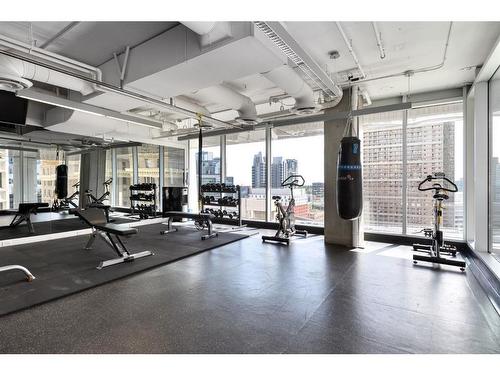 1802-108 9 Avenue Sw, Calgary, AB - Indoor Photo Showing Gym Room