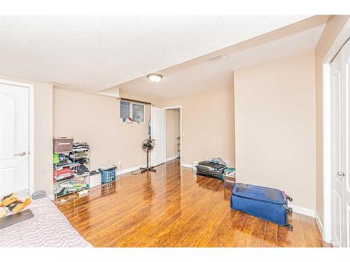 57 Saddlecrest Park Ne, Calgary, AB - Indoor