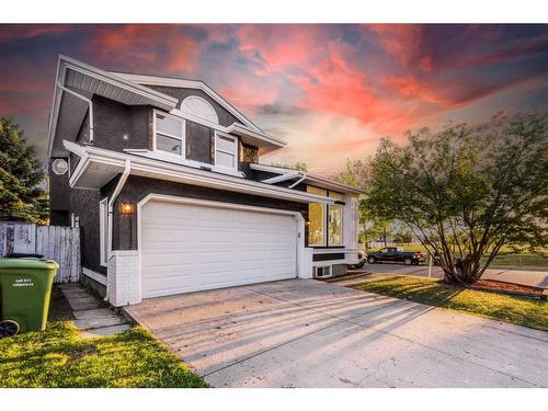 103 Hawkhill Place Nw, Calgary, AB - Outdoor