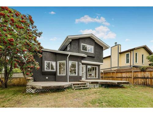 103 Hawkhill Place Nw, Calgary, AB - Outdoor