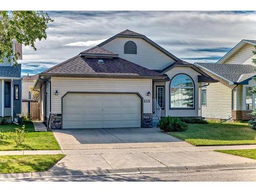 513 Hawkstone Drive Nw, Calgary, AB - Outdoor With Facade