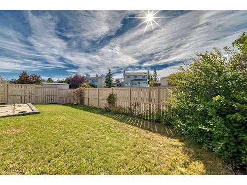 513 Hawkstone Drive Nw, Calgary, AB - Outdoor