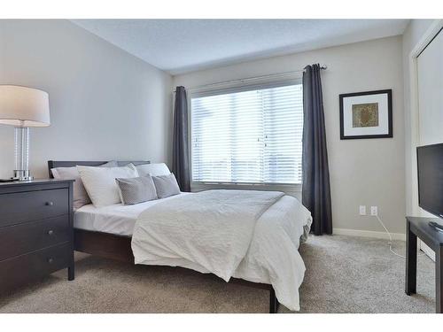 428 Nolan Hill Boulevard Nw, Calgary, AB - Indoor Photo Showing Bedroom