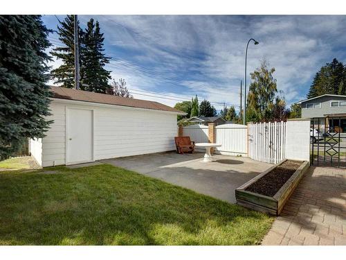 5848 Lodge Crescent Sw, Calgary, AB - Outdoor