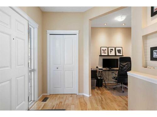 67 Elgin View Se, Calgary, AB - Indoor