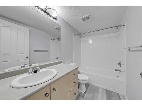 4216-60 Panatella Street Nw, Calgary, AB - Indoor Photo Showing Bathroom