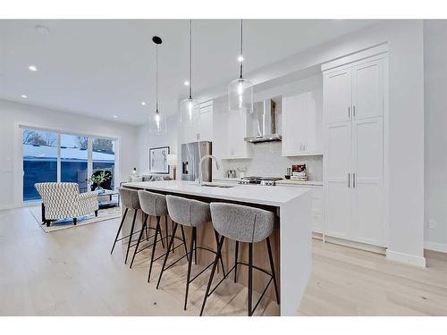 2B-3550 45 Street Sw, Calgary, AB - Indoor Photo Showing Kitchen With Upgraded Kitchen